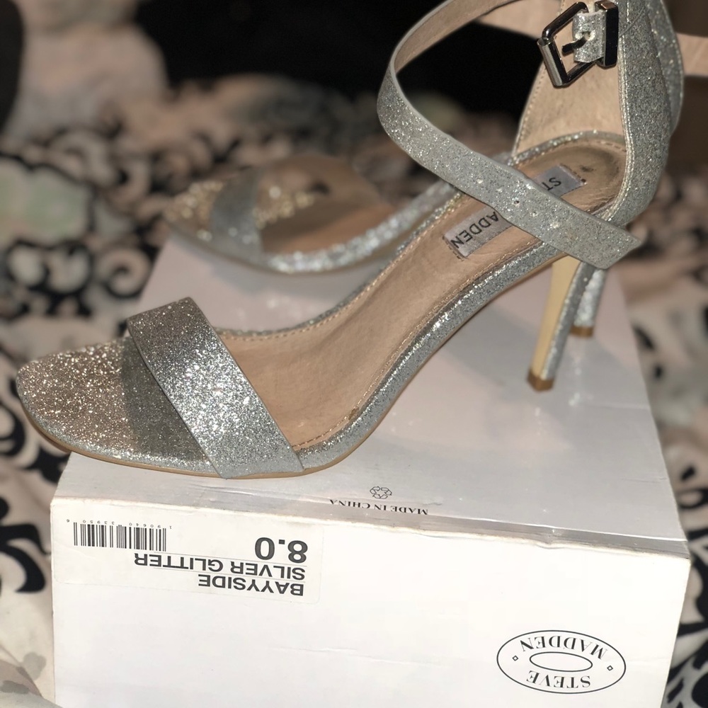 Steve Madden Bayyside Silver Glitter